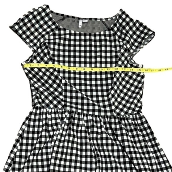 ELLE. Black & White Fit & Flare Women’s Plaid Dress (Sz S) - Picture 10 of 11